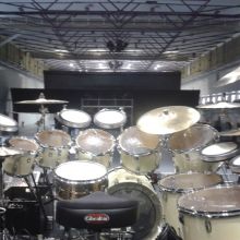 "Yes" drums