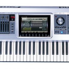 ROLAND FANTOM G6