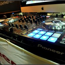 Pioneer DDJ SX - Pioneer Demo @ Tempomusical ( Vigo )