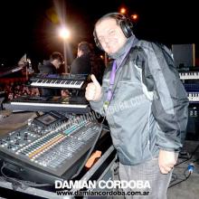 SHOW EN ESCENARIO MOVIL