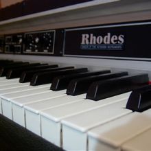 Piano Rhodes Sweetcase 1975