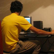En casa jufando