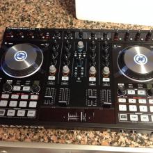 Traktor Kontrol S4 Mk2