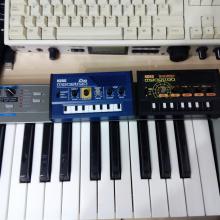 Home-studio: primer plano de Korg Monotron Delay y Korg Monotron Duo