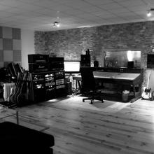 Control Room 01