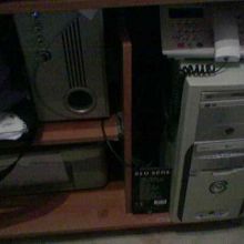 el pc y el subwoofer o komo se scriba xD