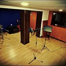 LIVE ROOM