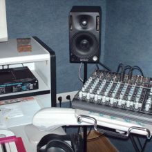 Mackie, Genelec y JV-1010