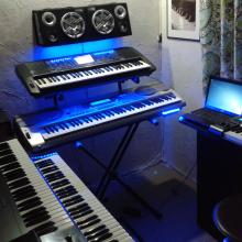 STUDIO BLUE