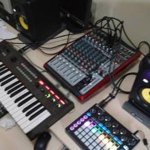 Primeras pruebas con la UFX1204 y los KRK RP6