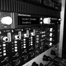 Bricasti M7. Y rack Api