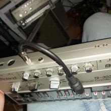 303 Midi bass II