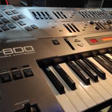 Roland JD800