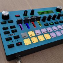 Roland MC-101