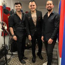 Grabando en mi estudio.