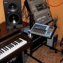 controlador uc33  y mackie hr824
