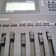 Roland Sound Canvas SC155 (Frontal)