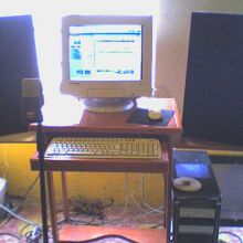 MI PC DE TRABAJO Y MONITORES