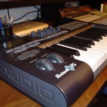 M-Audio Axion 25