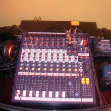 Soundcraft EPM8, Delta 1010, Di box y amp. de audifonos samson, AKG k240