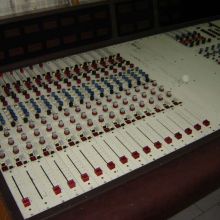 mi consola quad eight pacifica , es genial