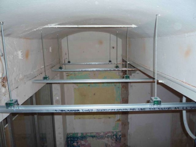 12085.jpg