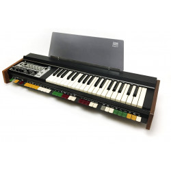 Roland SH-2000