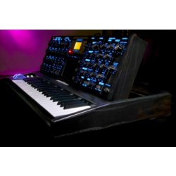 Moog Voyager Electric Blue