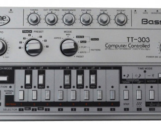 Cyclone Analogic TT-303 Bass Bot