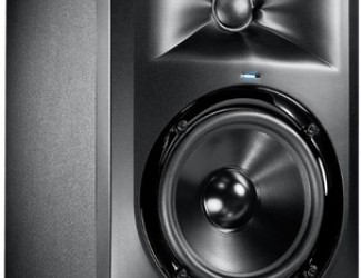 JBL LSR 305