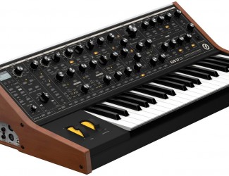 Moog Sub 37