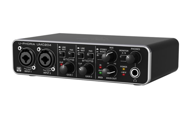 Behringer U-Phoria UMC204