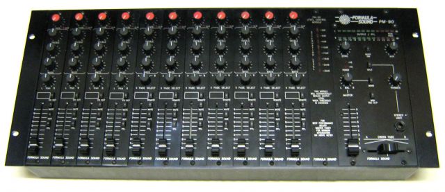 Formula Sound PM-90