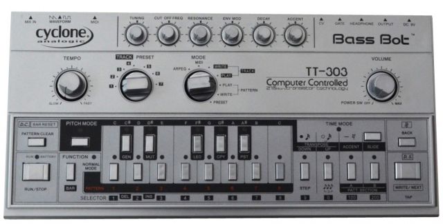 Cyclone Analogic TT-303 Bass Bot