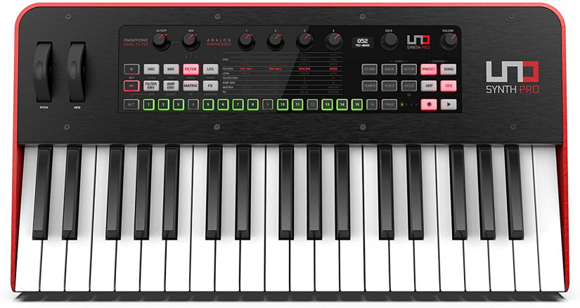 IK Multimedia UNO Synth Pro