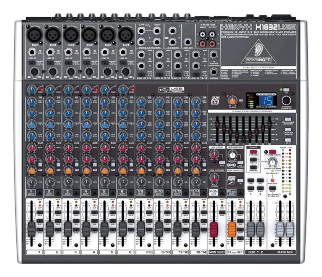 Behringer Xenyx X1832USB