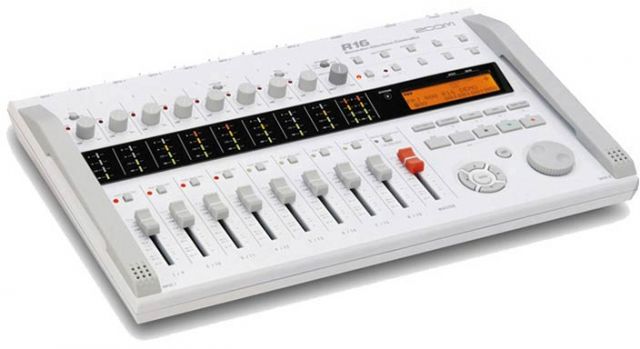 Zoom R16