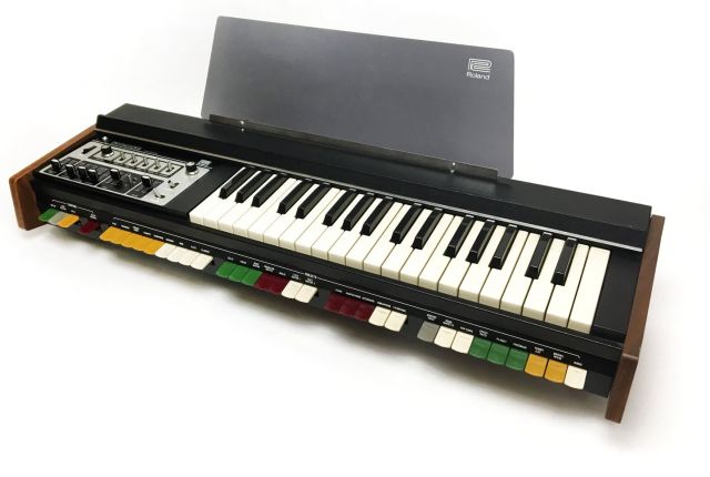 Roland SH-2000