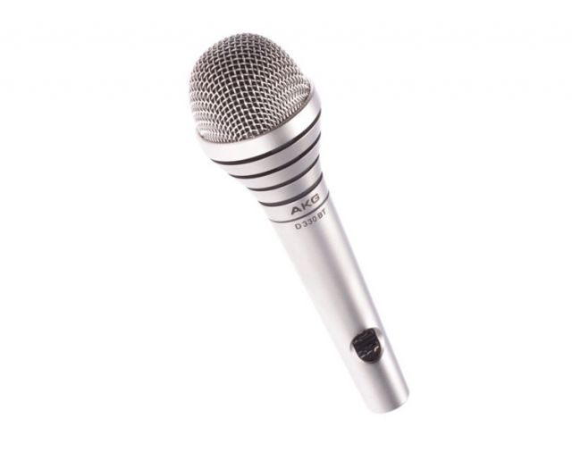 AKG D330