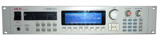 Akai S2800