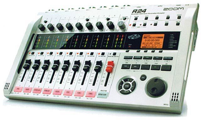 Zoom R24