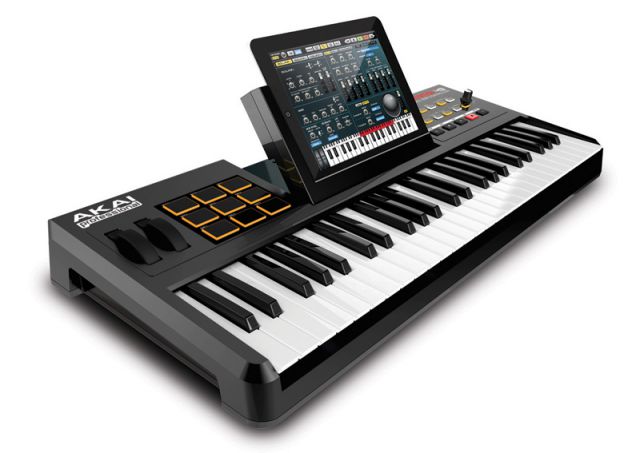 Akai SynthStation 49