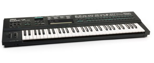 Yamaha DX7II FD
