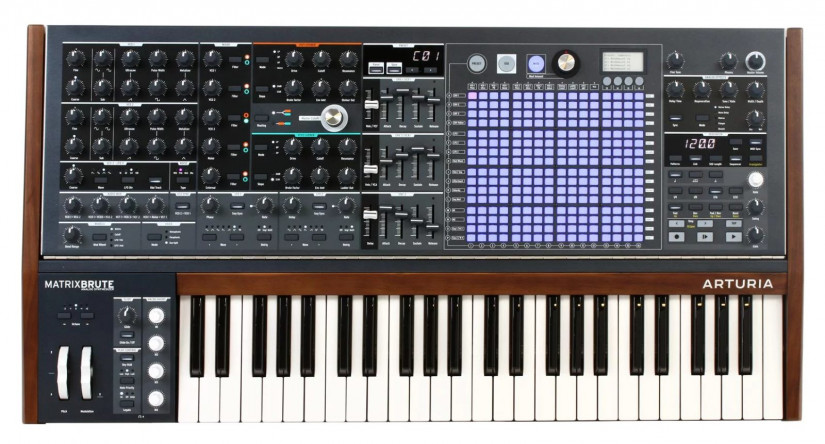 Arturia MatrixBrute