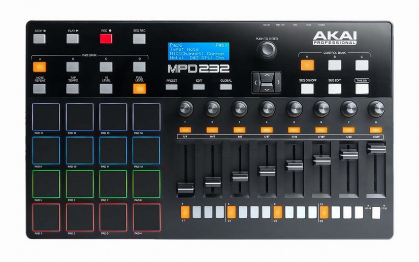Akai MPD 232