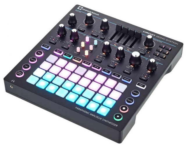 Novation Circuit Mono Station