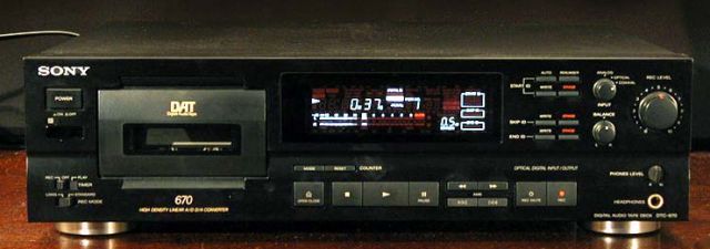 Sony DTC-670