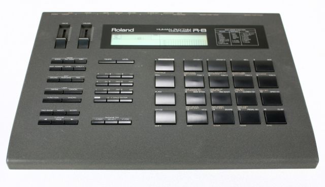 Roland R-8
