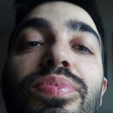 Tírame un beso
