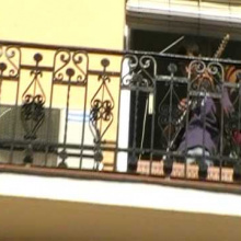 saco la guitarra al balcón y no me escucha nadie (Maabo y Fankel)
